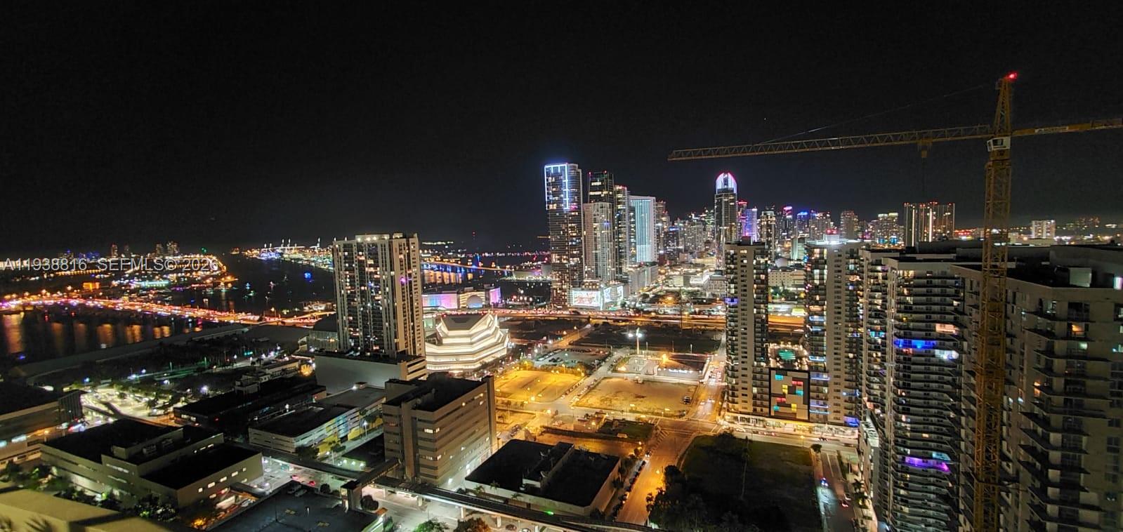 CANVAS CONDO - Residential