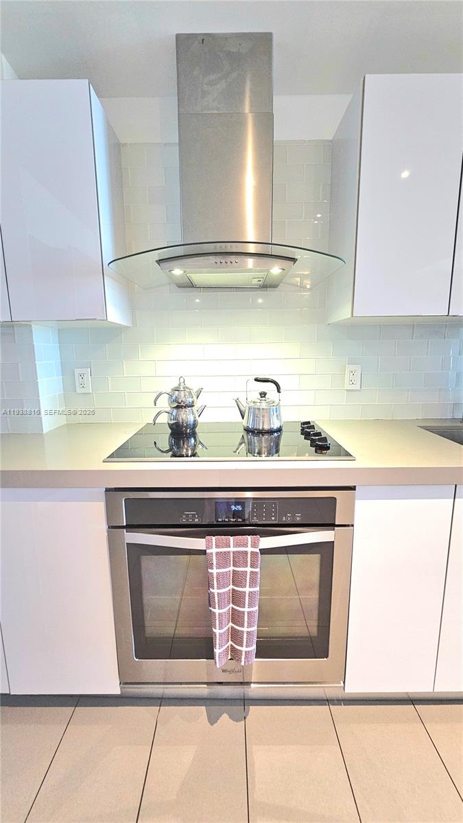 CANVAS CONDO - Residential