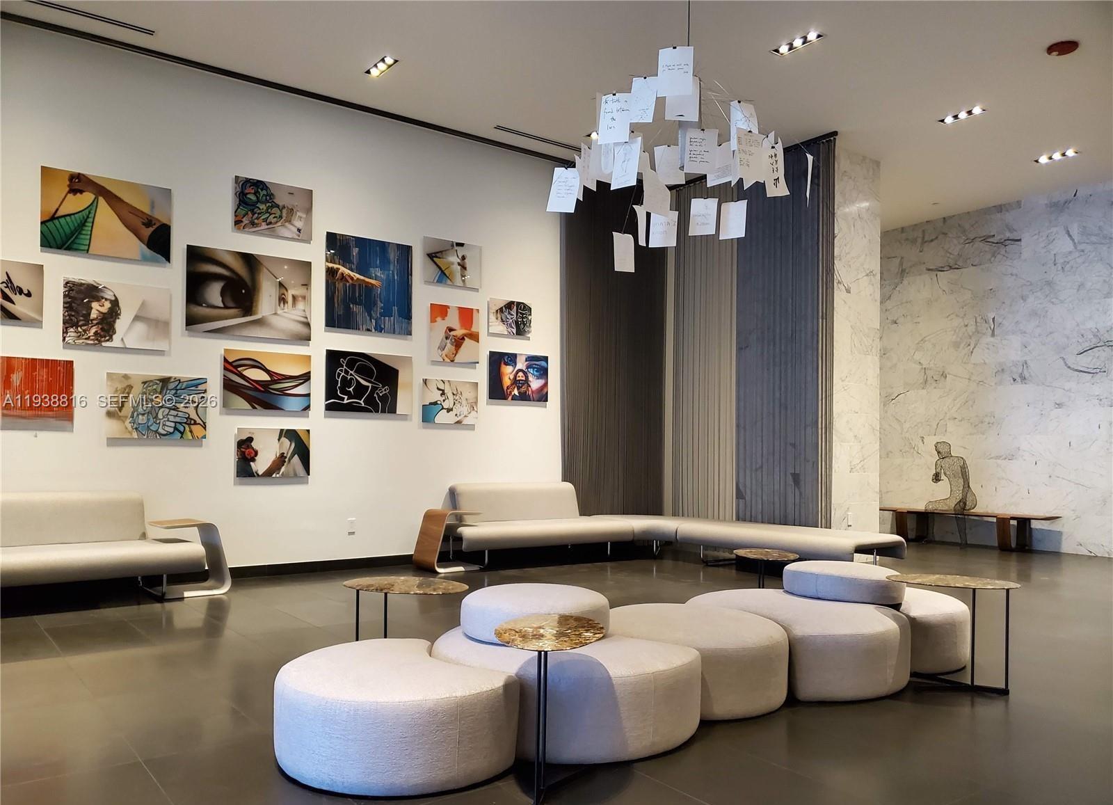 CANVAS CONDO - Residential