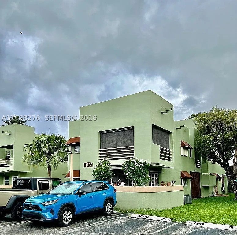 11183 NW 7th St 204-20