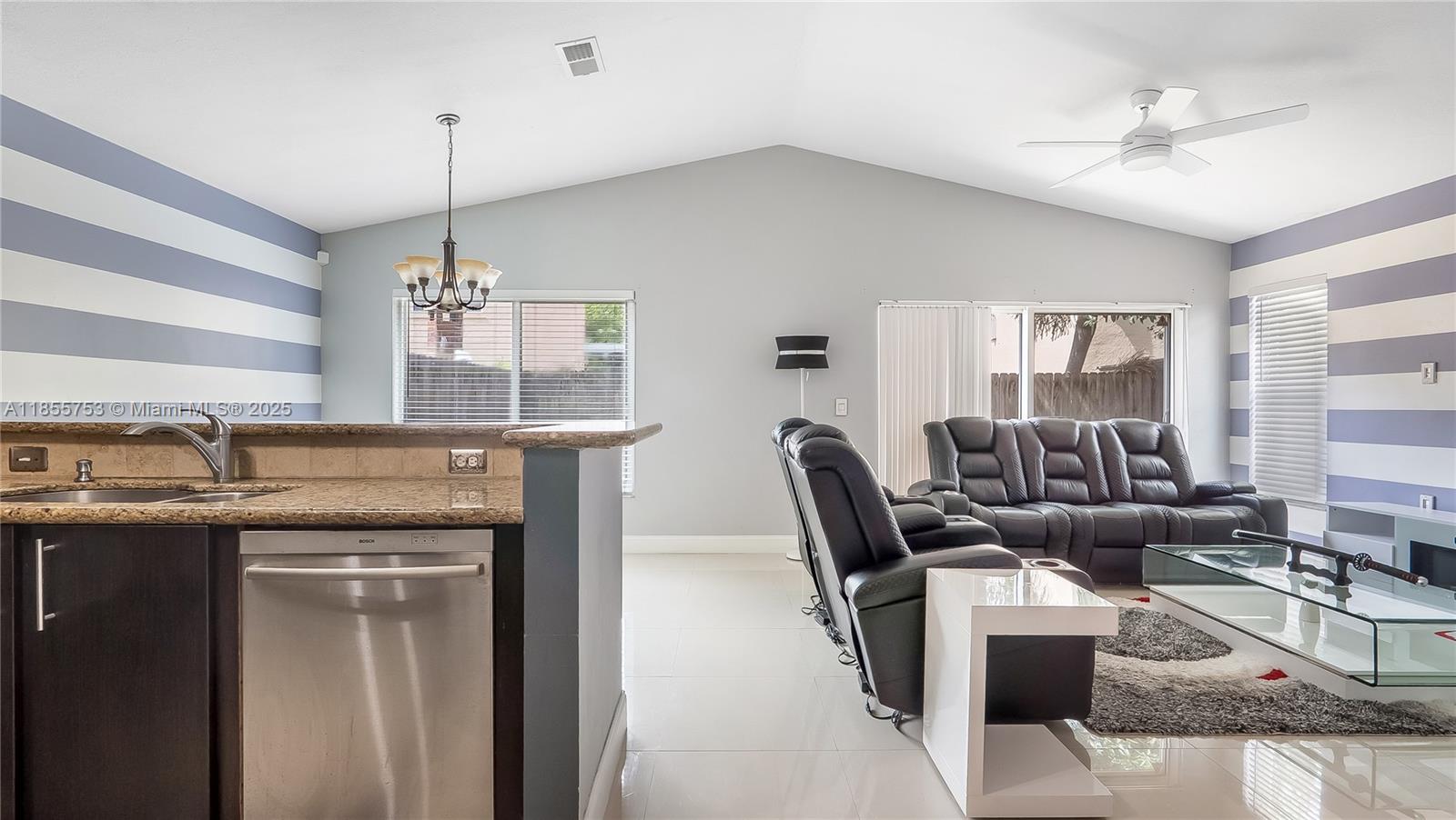 CORAL BAY REPLAT SECTION - Residential