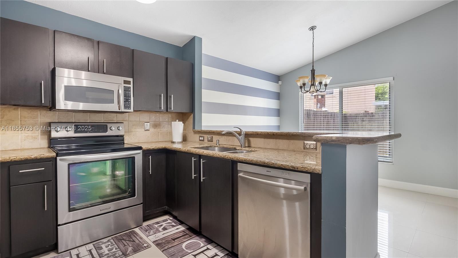 CORAL BAY REPLAT SECTION - Residential