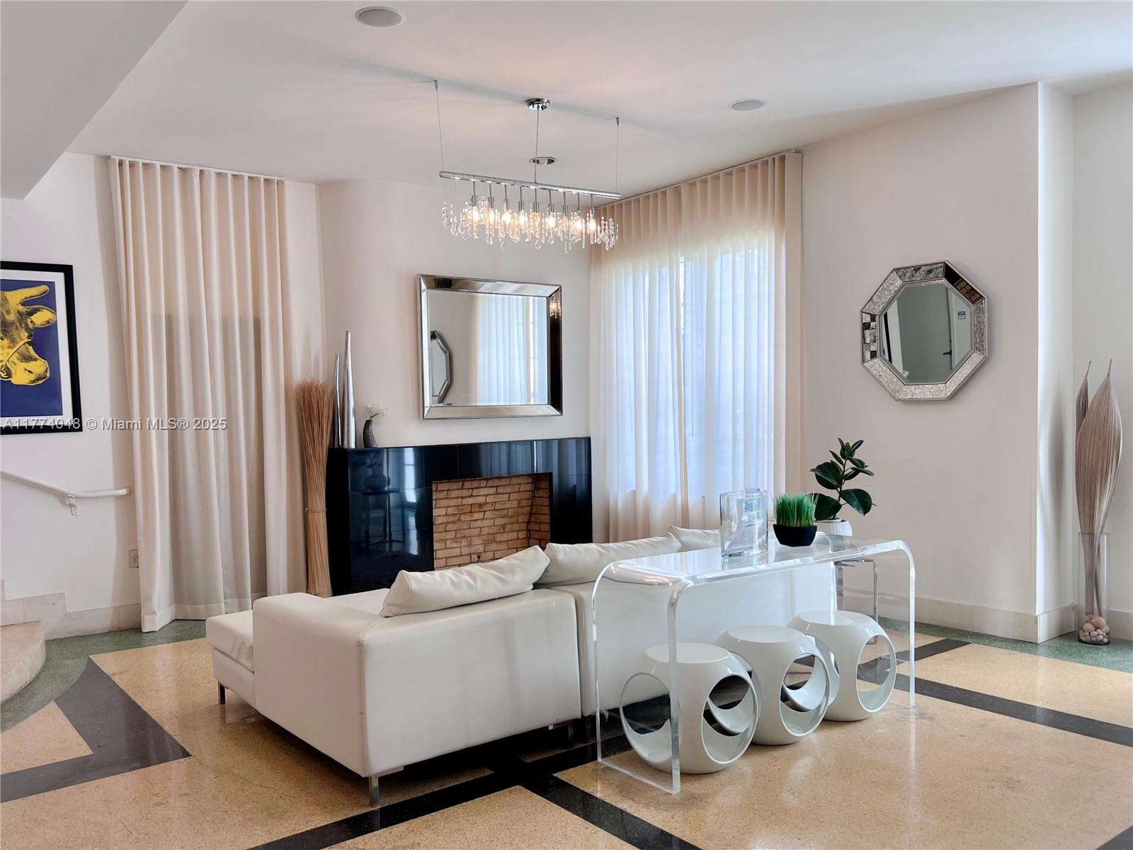 1300 PENNSYLVANIA CONDO - Residential