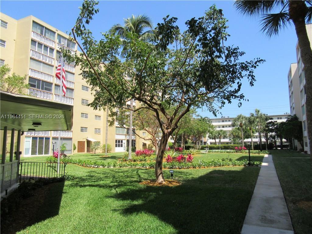 MEADOWBROOK TOWERS CONDO - Residential Lease