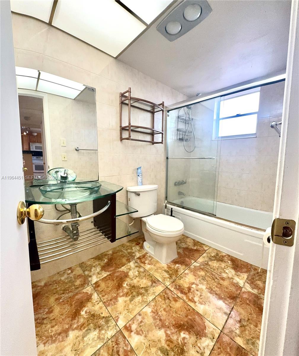 MEADOWBROOK TOWERS CONDO - Residential Lease