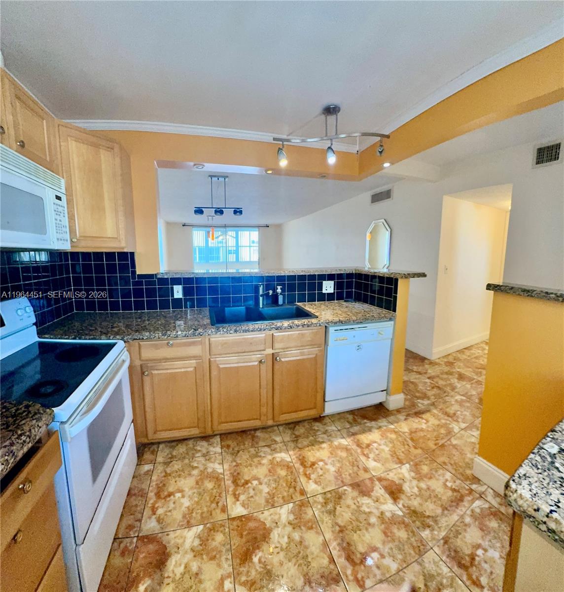 MEADOWBROOK TOWERS CONDO - Residential Lease