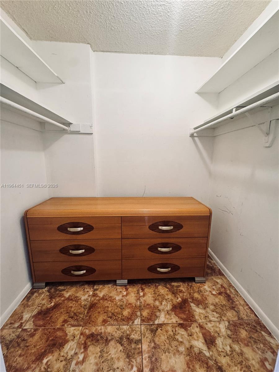 MEADOWBROOK TOWERS CONDO - Residential Lease