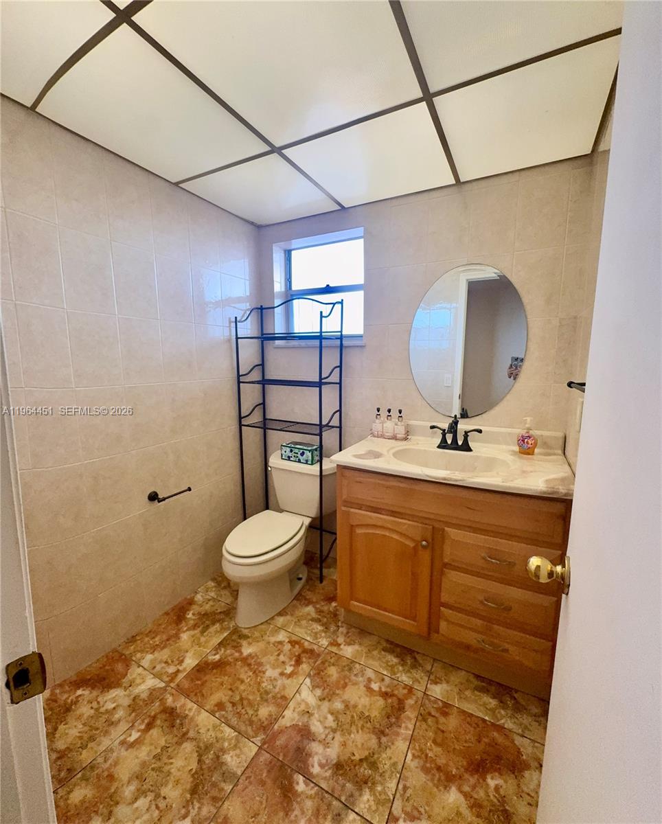 MEADOWBROOK TOWERS CONDO - Residential Lease