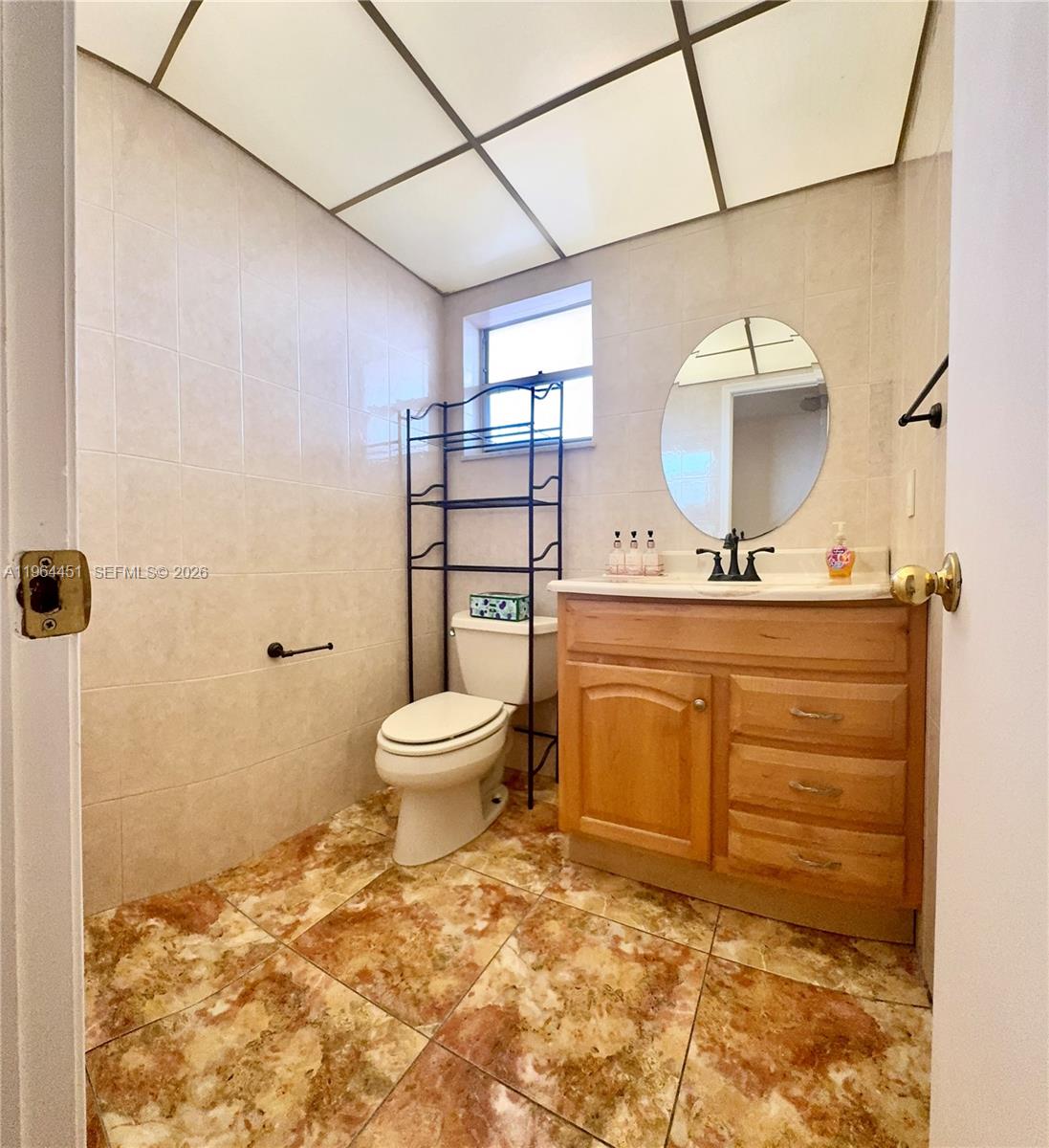 MEADOWBROOK TOWERS CONDO - Residential Lease