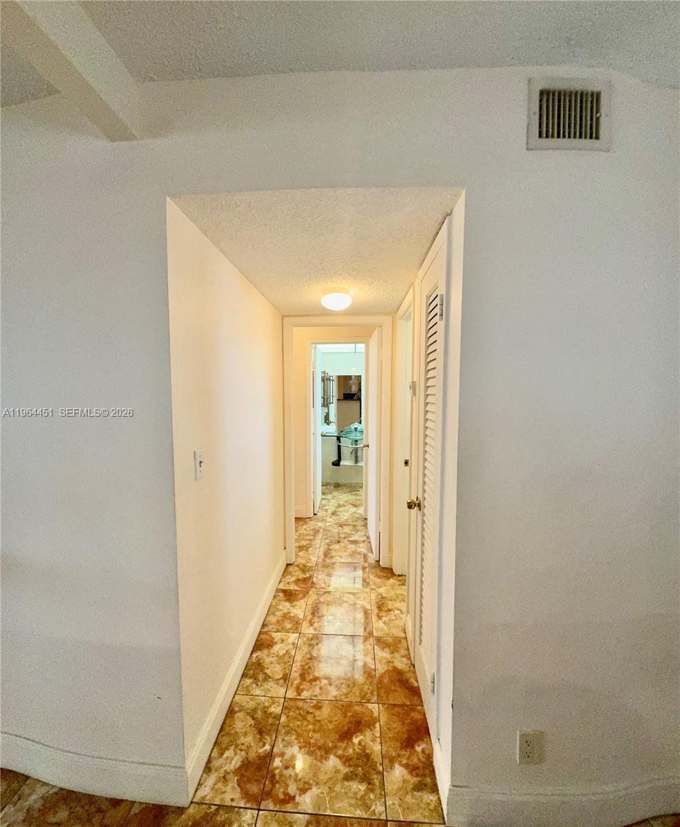 MEADOWBROOK TOWERS CONDO - Residential Lease