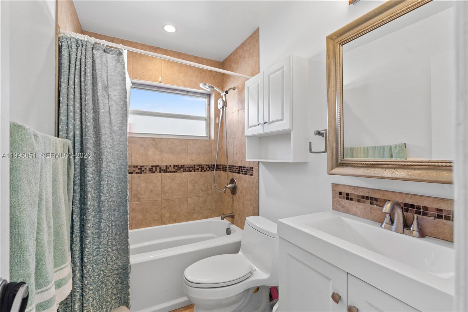 MAINLANDS OF TAMARAC LAKE - Residential