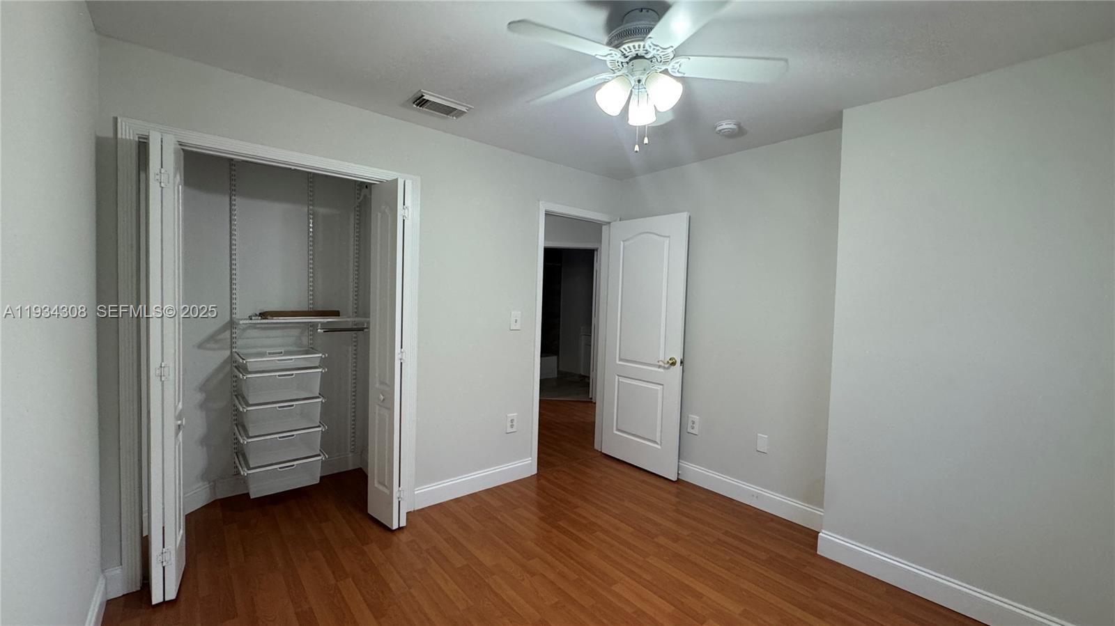 REVISED PLAT OF HILLCREST - Residential