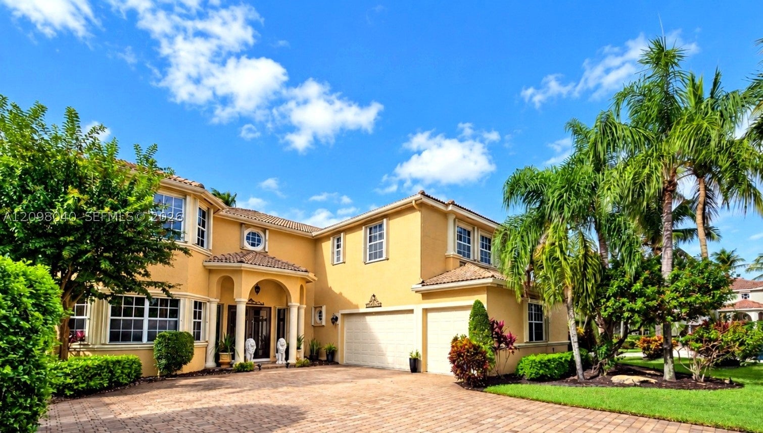 View photos, virtual tours, details...