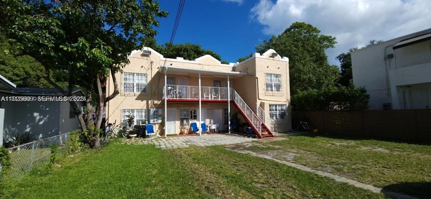Great opportunity in Wynwood to own a 4 plex with tons of potential. This two story duplex has four 2/1 units. With its 40-year recertification complete, it's ready for a new owner to maximize its potential. Zoned T4, the property allows for up to 16 units across three stories with no parking requirements if contributing to the parking fund. Tenants are on a month-to-month basis, providing flexibility for an investor's future plans. Located blocks from Midtown and Wynwood's vibrant shops and restaurants. Also for sale is neighboring duplex, 241 NW 34th terrace, for a great development opportunity. CASH ONLY!!!