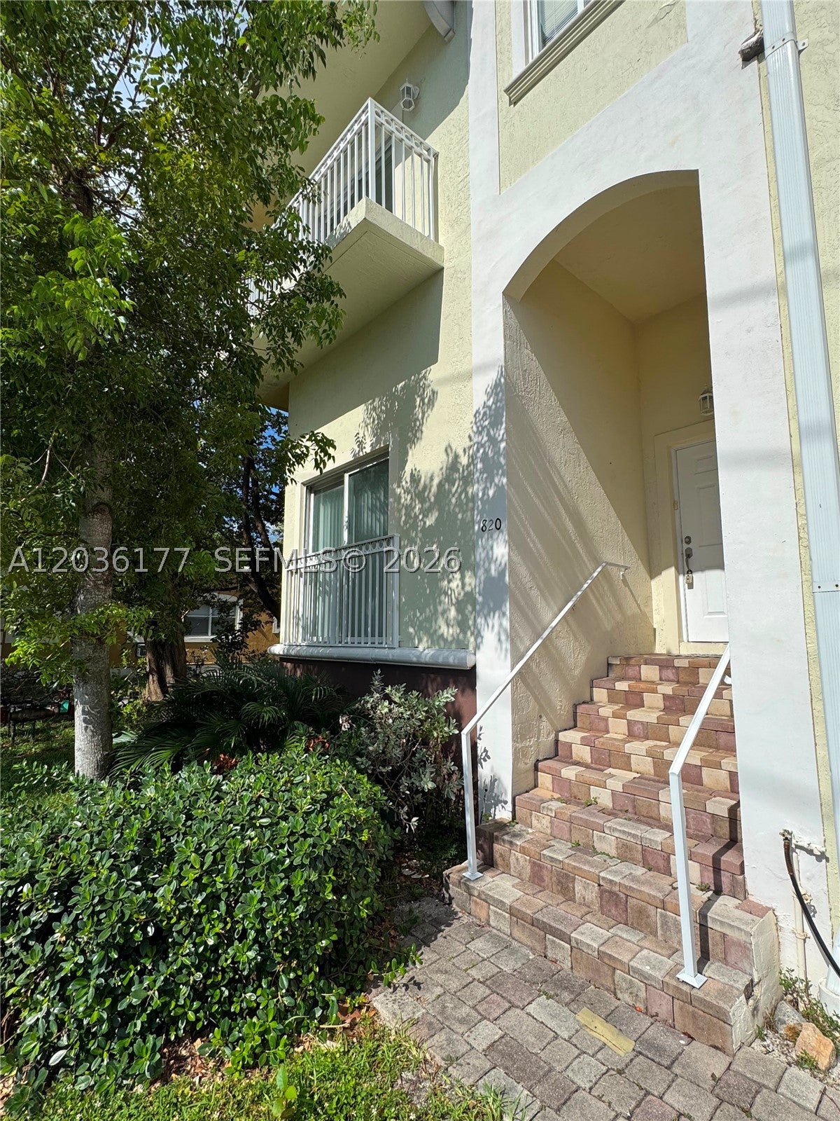 820 N 17th Ave, Hollywood FL 33020