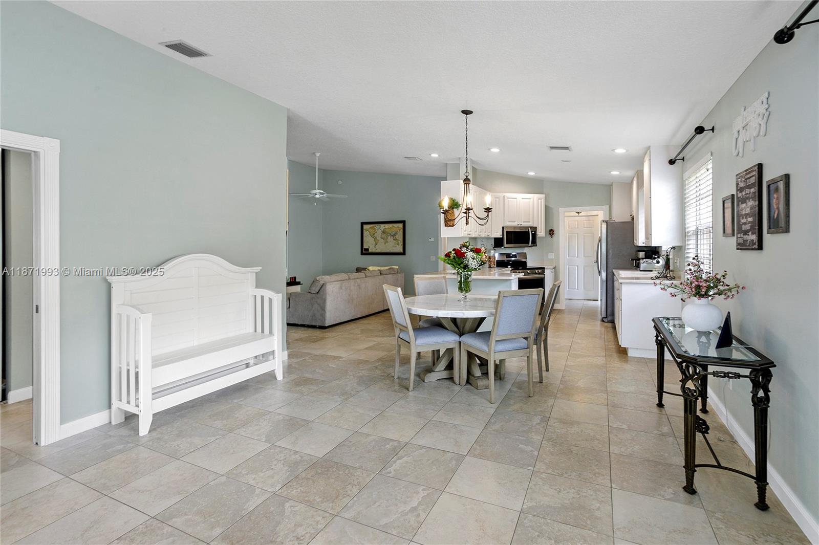 VILLAGEWALK OF WELLINGTON - Residential