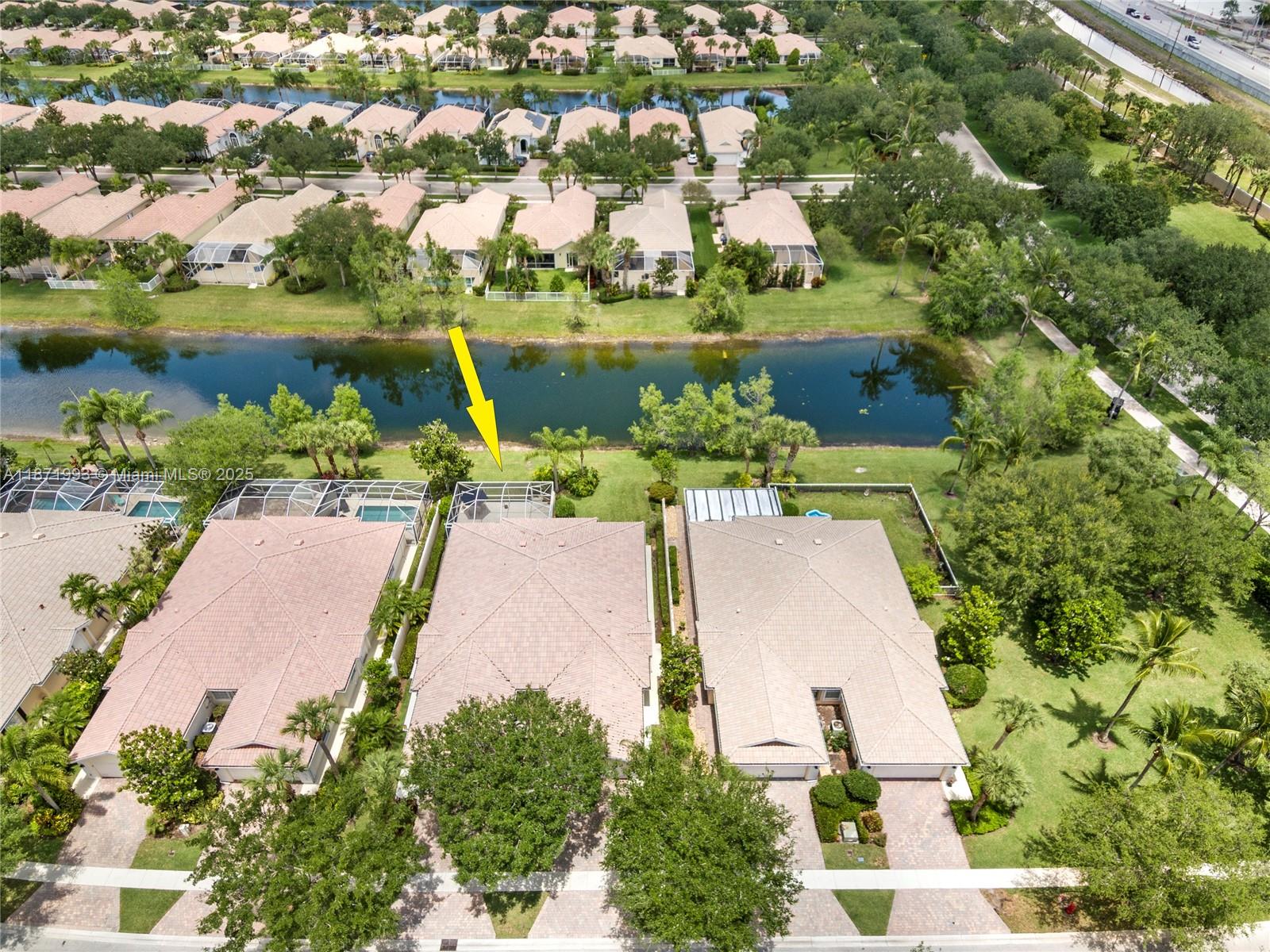 VILLAGEWALK OF WELLINGTON - Residential