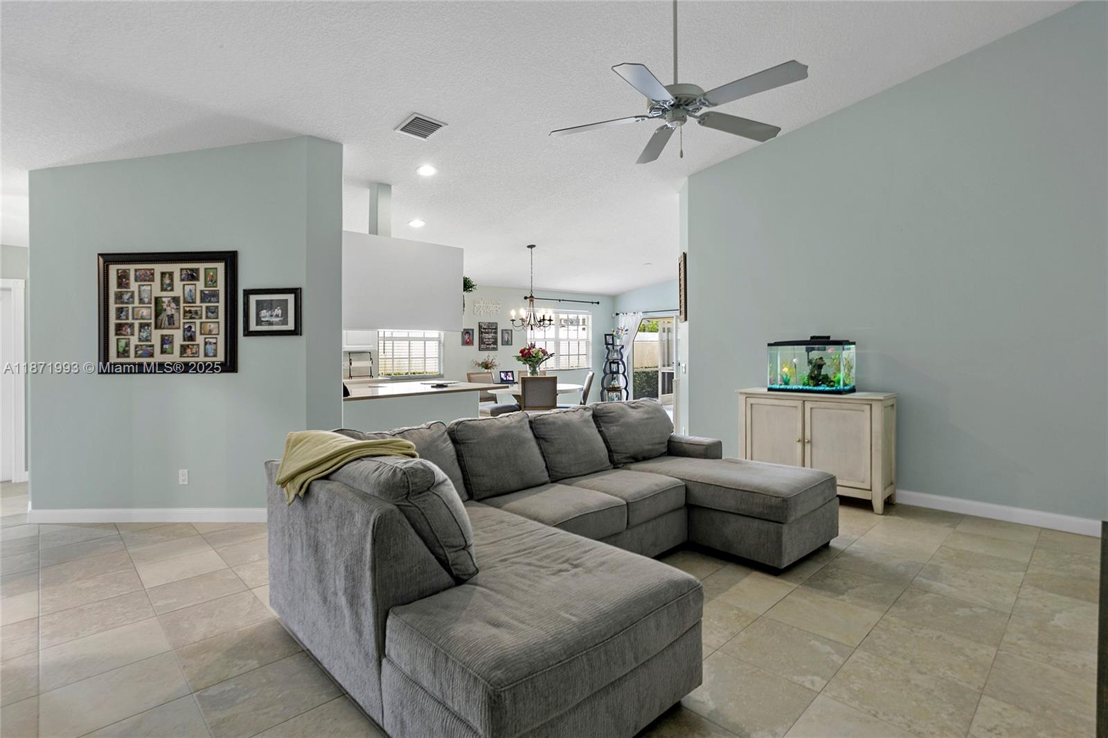 VILLAGEWALK OF WELLINGTON - Residential