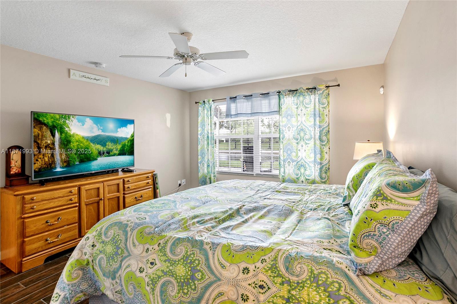 VILLAGEWALK OF WELLINGTON - Residential