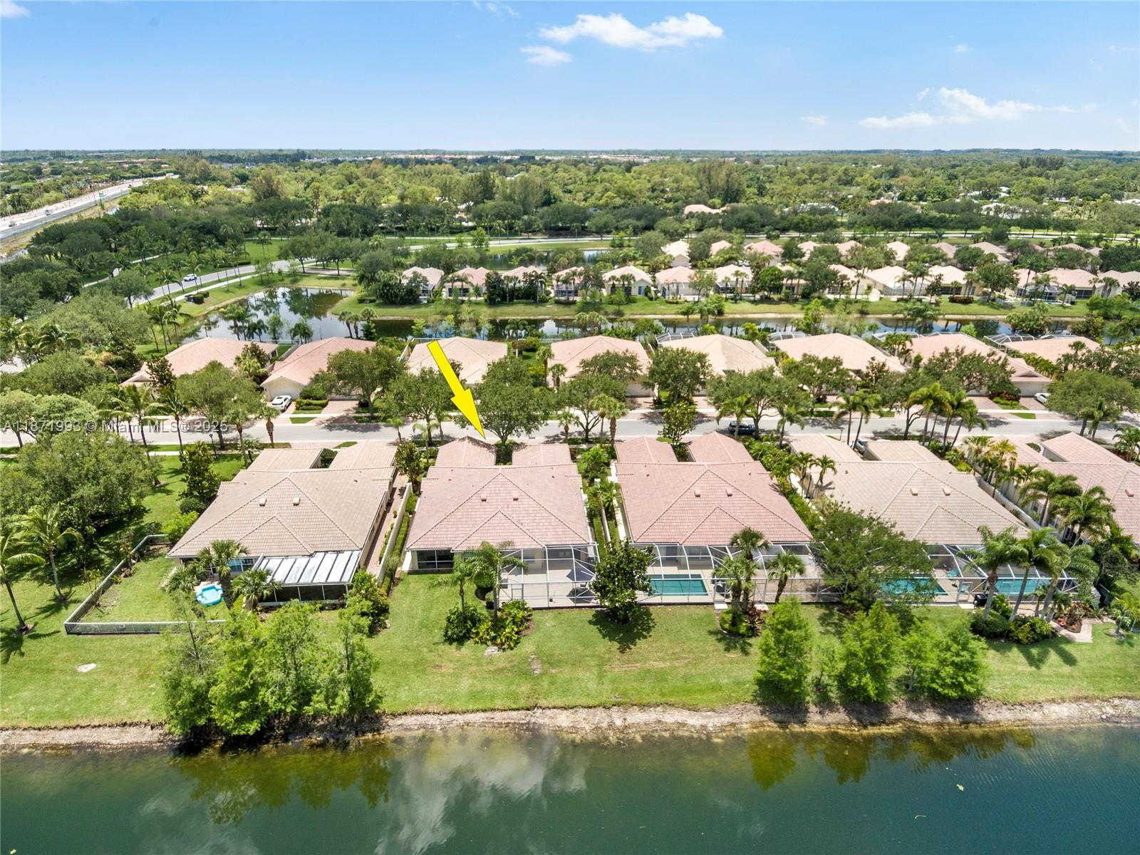 VILLAGEWALK OF WELLINGTON - Residential