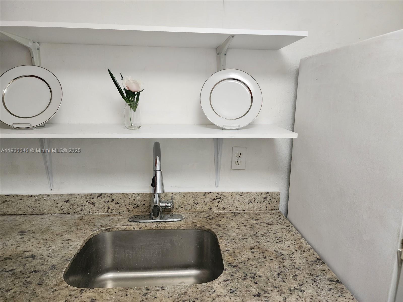 241 SE 9th Ave 103