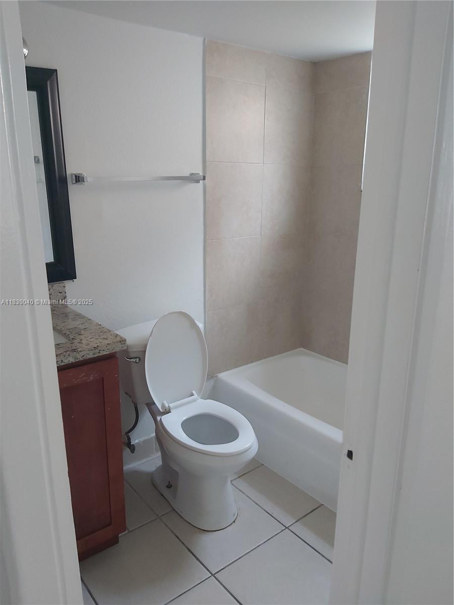 241 SE 9th Ave 103