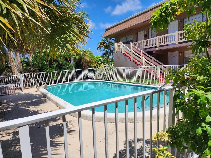 Excellent 1/1 in desired Pompano Beach Area with 480 sqft, OK to Lease. HOA Fees 374.81 per month. No Special Assessments. Great investment opportunity. Cash offers only. OK To Lease right away.