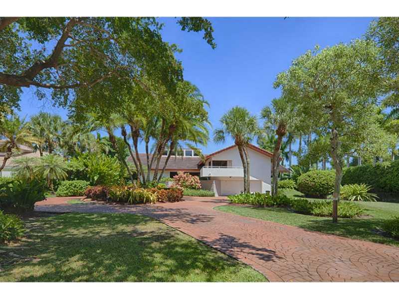 Waterfront 1 story house in Sec 1 on 27,908 sqft lot.Foyer w/marble floors. Living & dining w/wood floors overlooking pool & waterway.Left side of house has office,guest bedroom w/bath & cabana bath.Right side of the house has large updated kitchen w/gran ite,Monogram S/S appliances, island w/attached eat-in-table. 2+ bedrms w/baths & large master suite, bath w/2 sinks,tub & shower.Small patio off master suite.Large covered terrace, built-n-bar & wood deck.Pool, dock,electric davits and accordion shutters.
