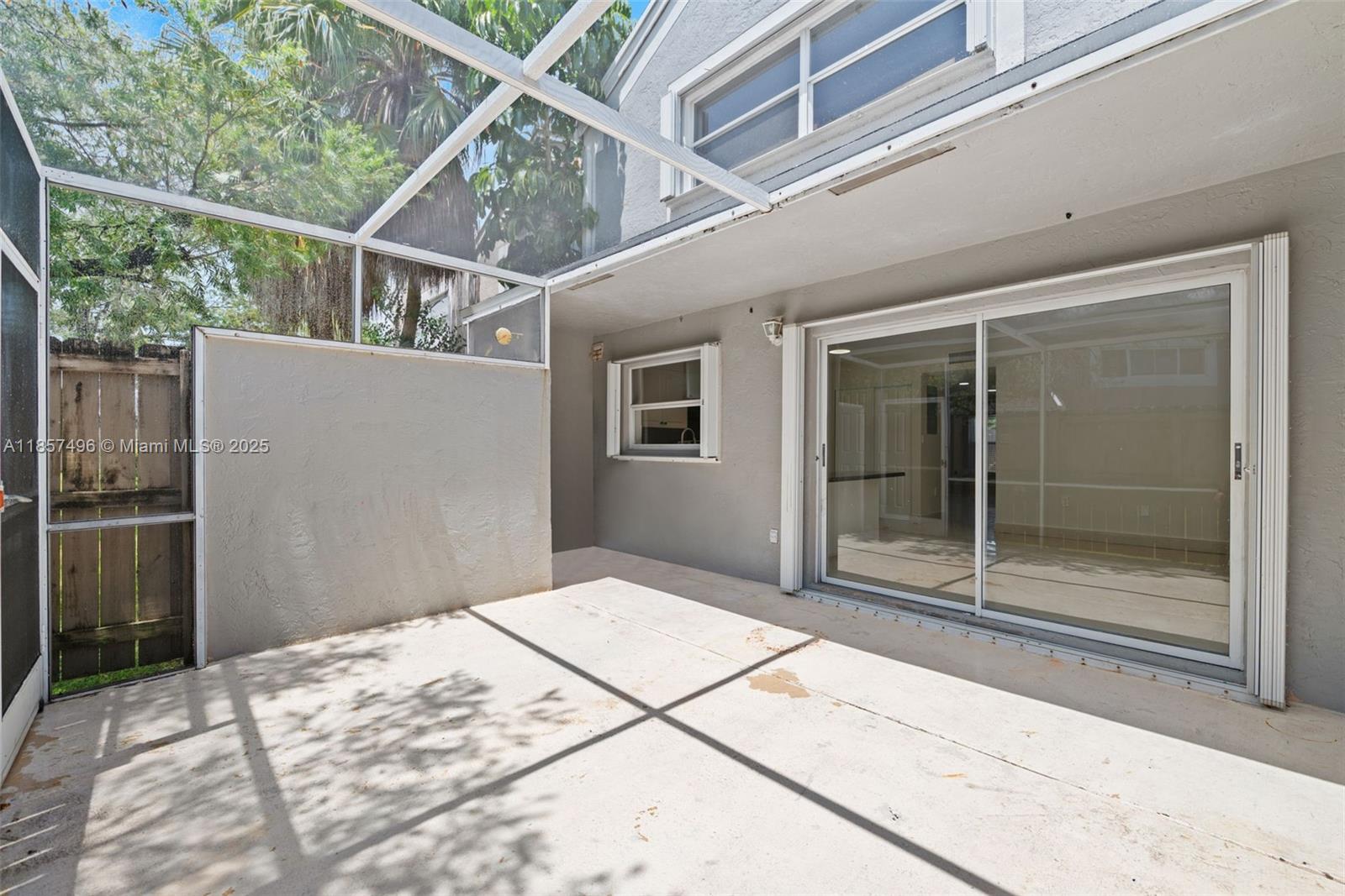 PEMBROKE LAKES SECTION SE - Residential Lease