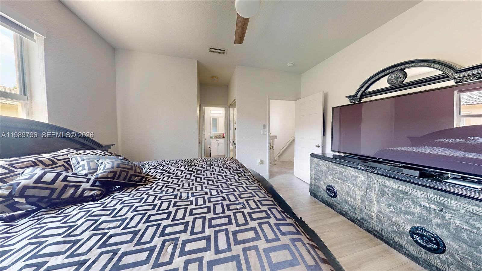 PEMBROKE ISLES - Residential