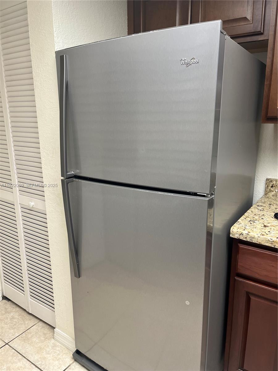 VISCONTI CONDO - Residential