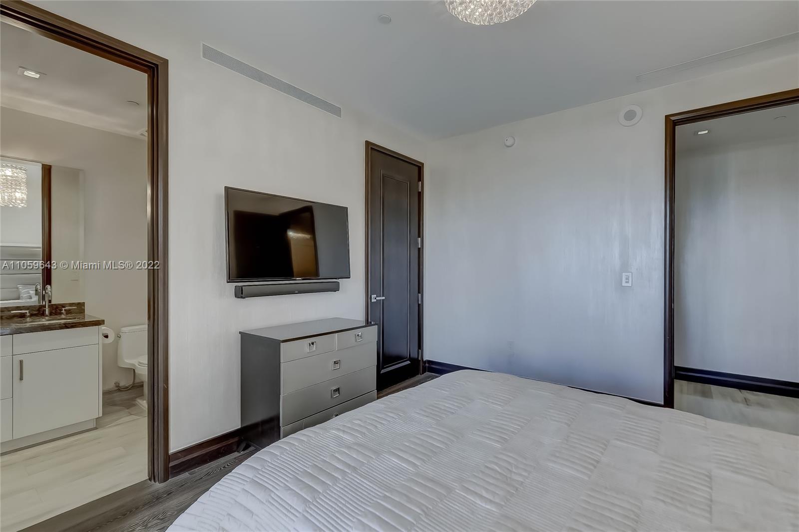 MANSIONS AT ACQUALINA - Residential