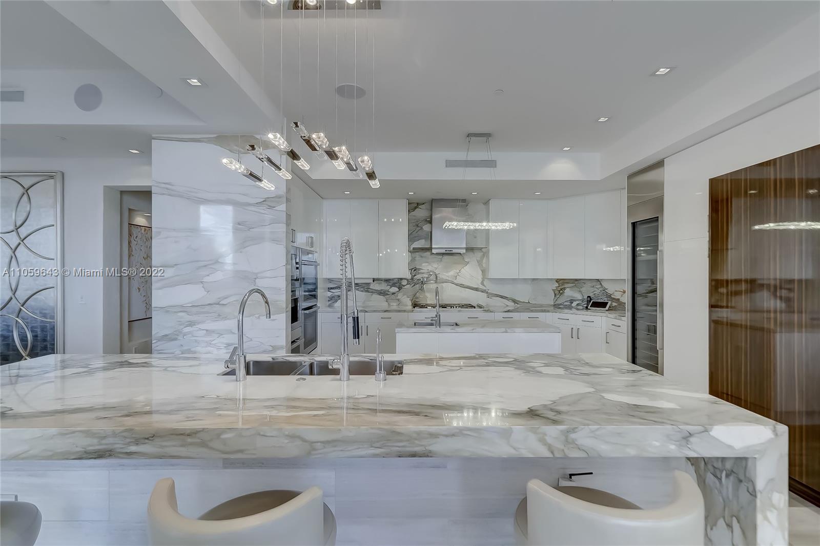 MANSIONS AT ACQUALINA - Residential