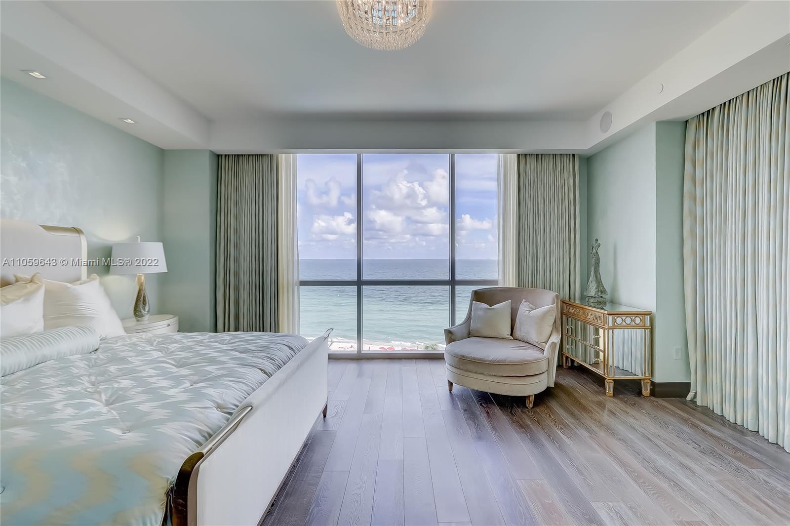 MANSIONS AT ACQUALINA - Residential