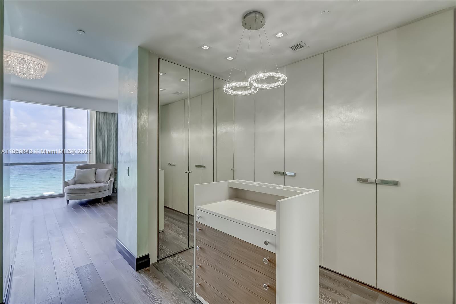 MANSIONS AT ACQUALINA - Residential