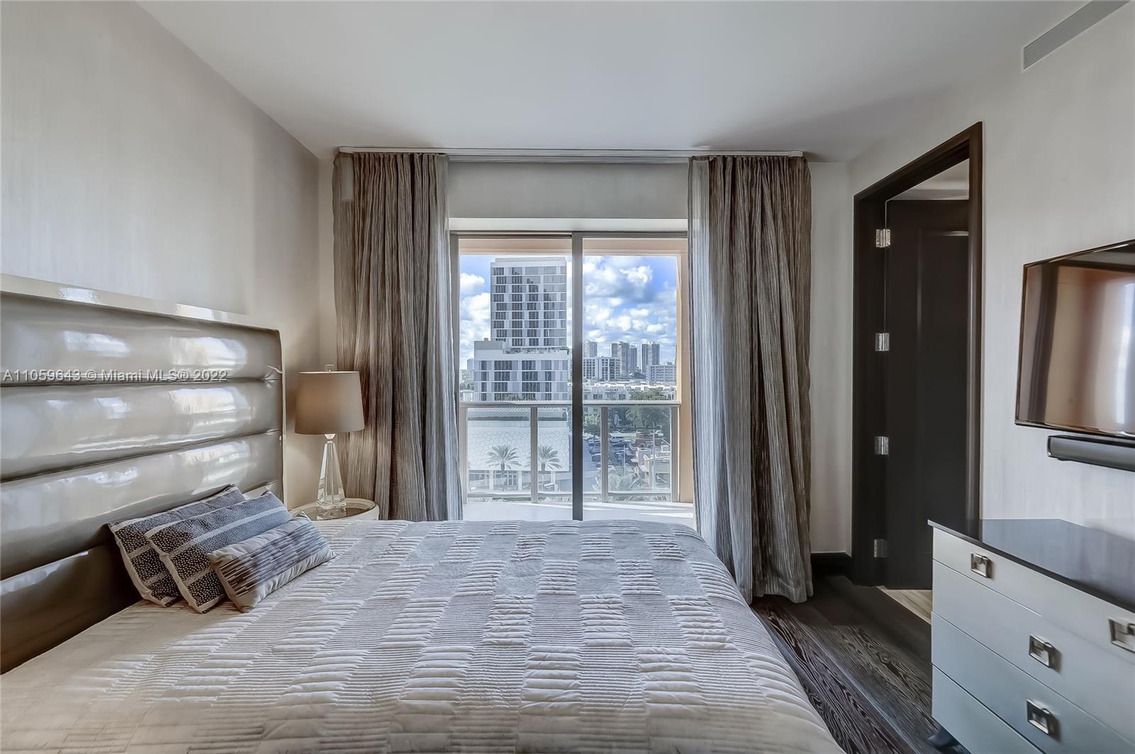 MANSIONS AT ACQUALINA - Residential