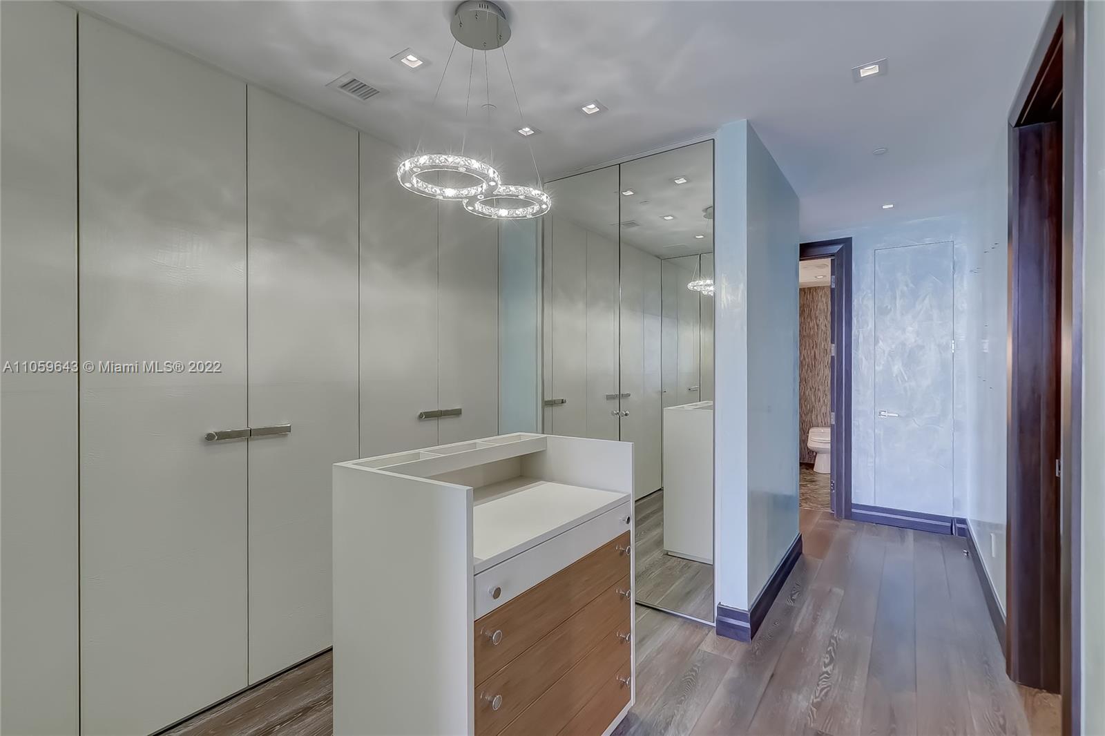 MANSIONS AT ACQUALINA - Residential