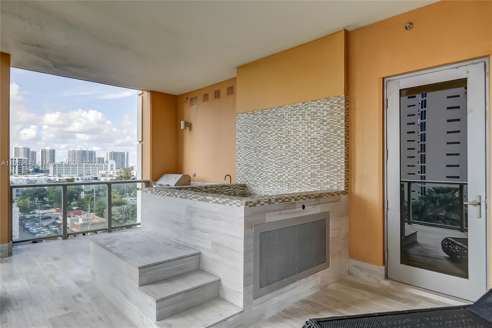 MANSIONS AT ACQUALINA - Residential