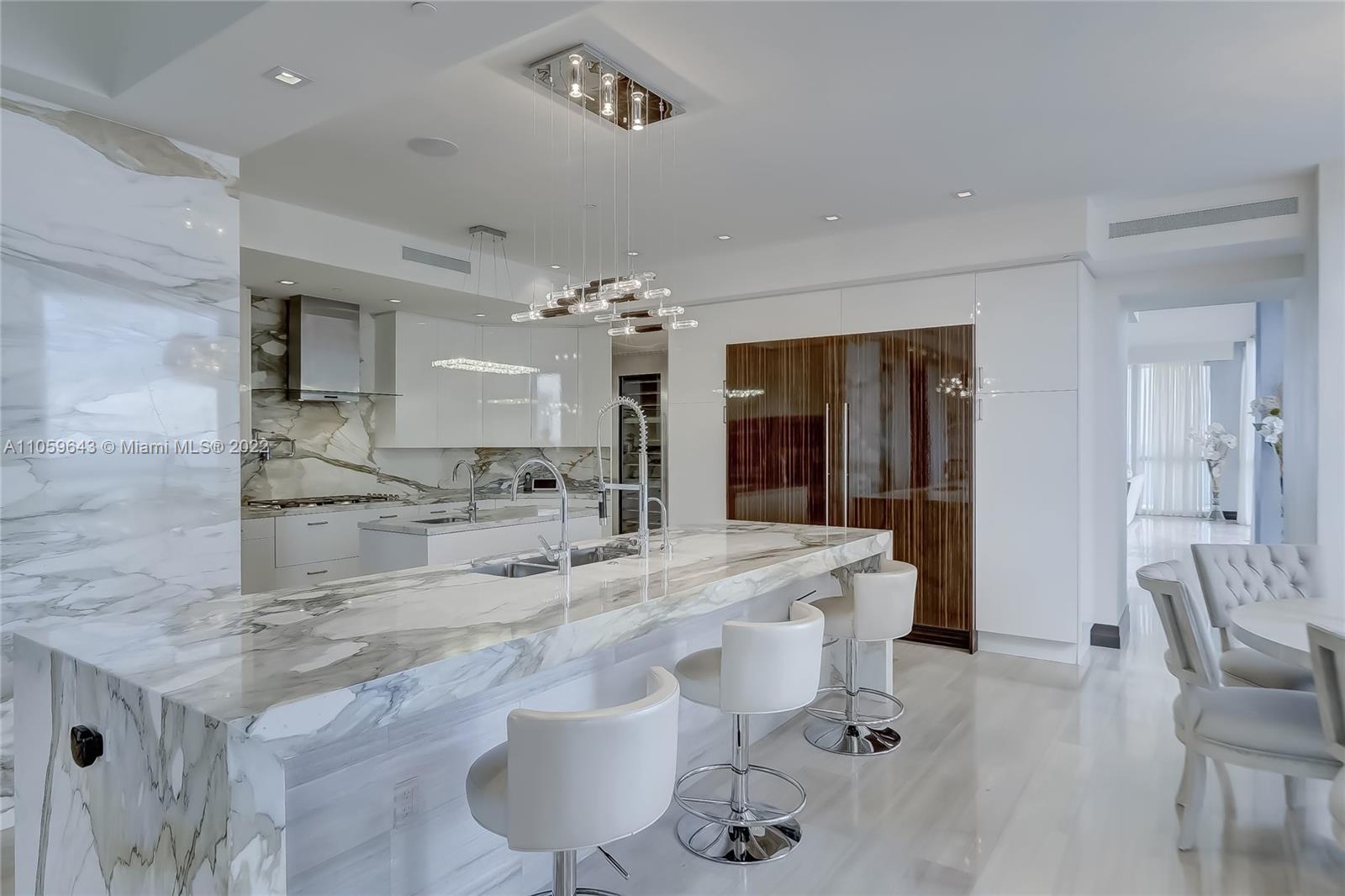 MANSIONS AT ACQUALINA - Residential