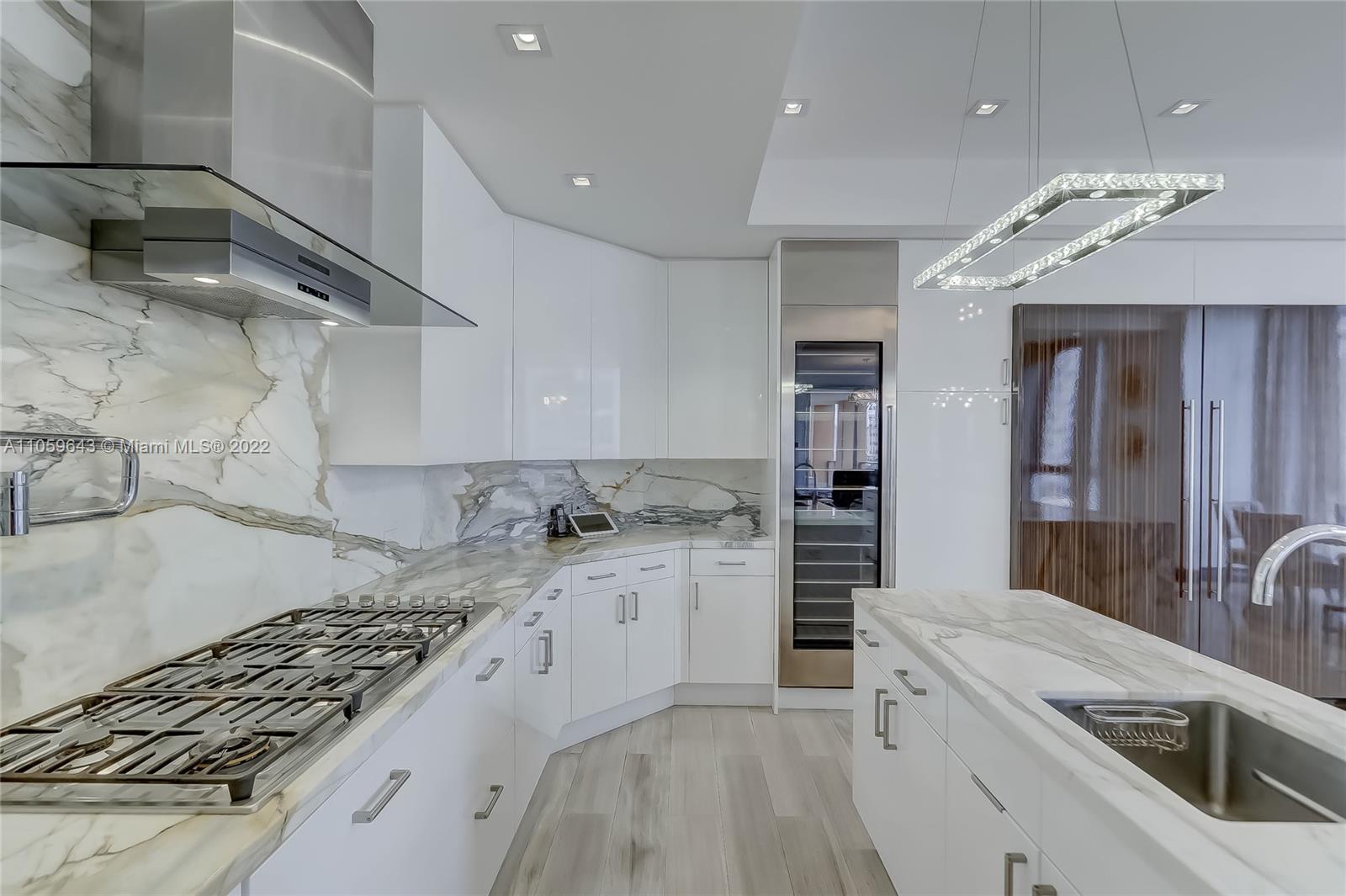 MANSIONS AT ACQUALINA - Residential