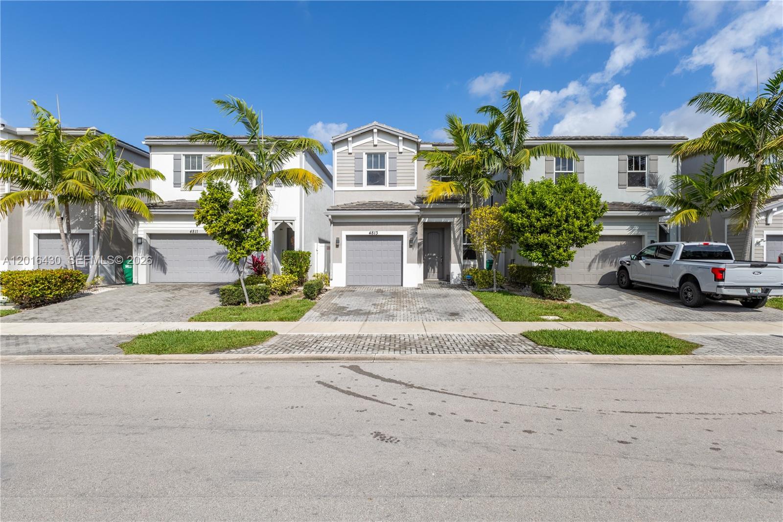 4813 NW 48th Ter