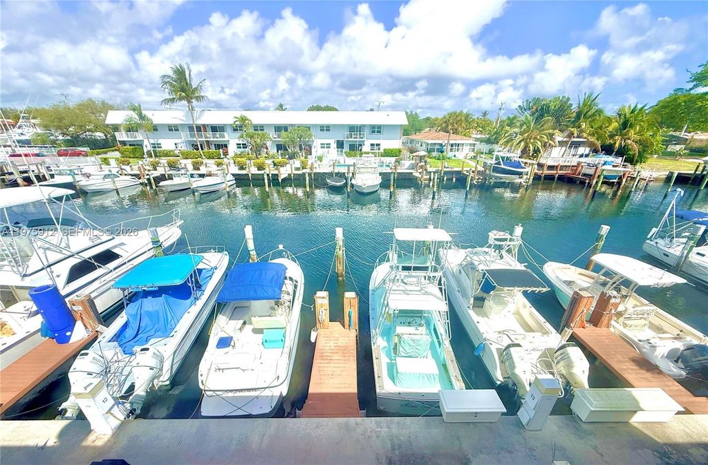 Photo of 2533 NE 15th St, Pompano Beach, FL 33062 (MLS # A11975912)