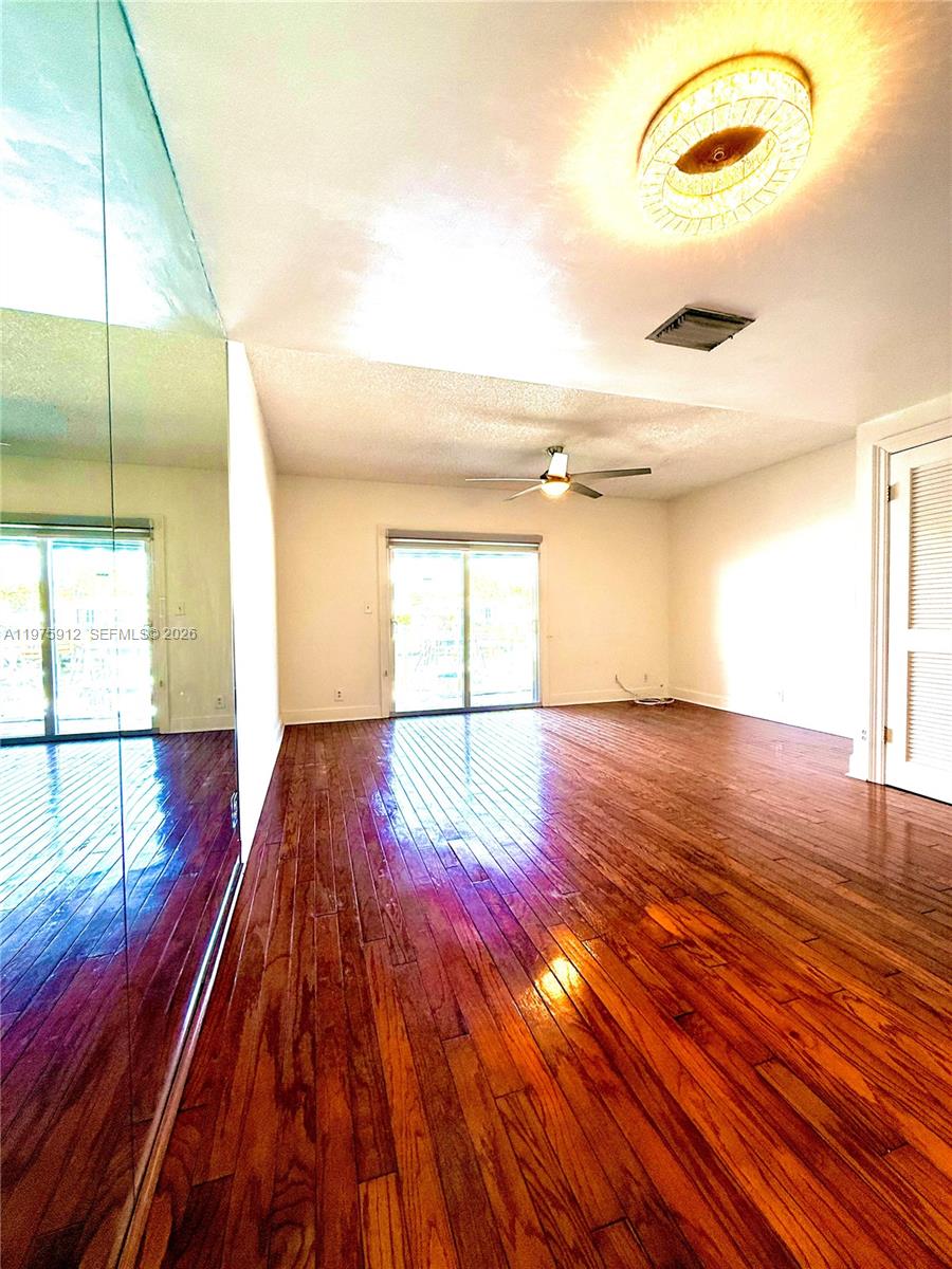 SUN PLAT - Residential Lease