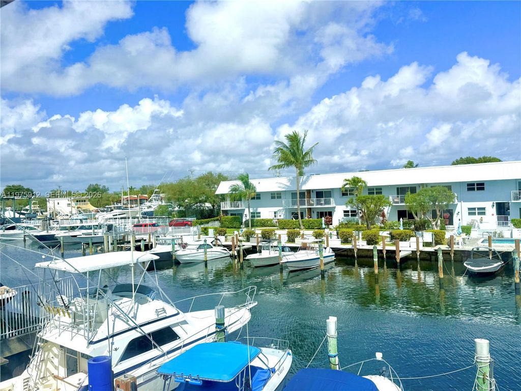 Photo of 2533 NE 15th St, Pompano Beach, FL 33062 (MLS # A11975912)