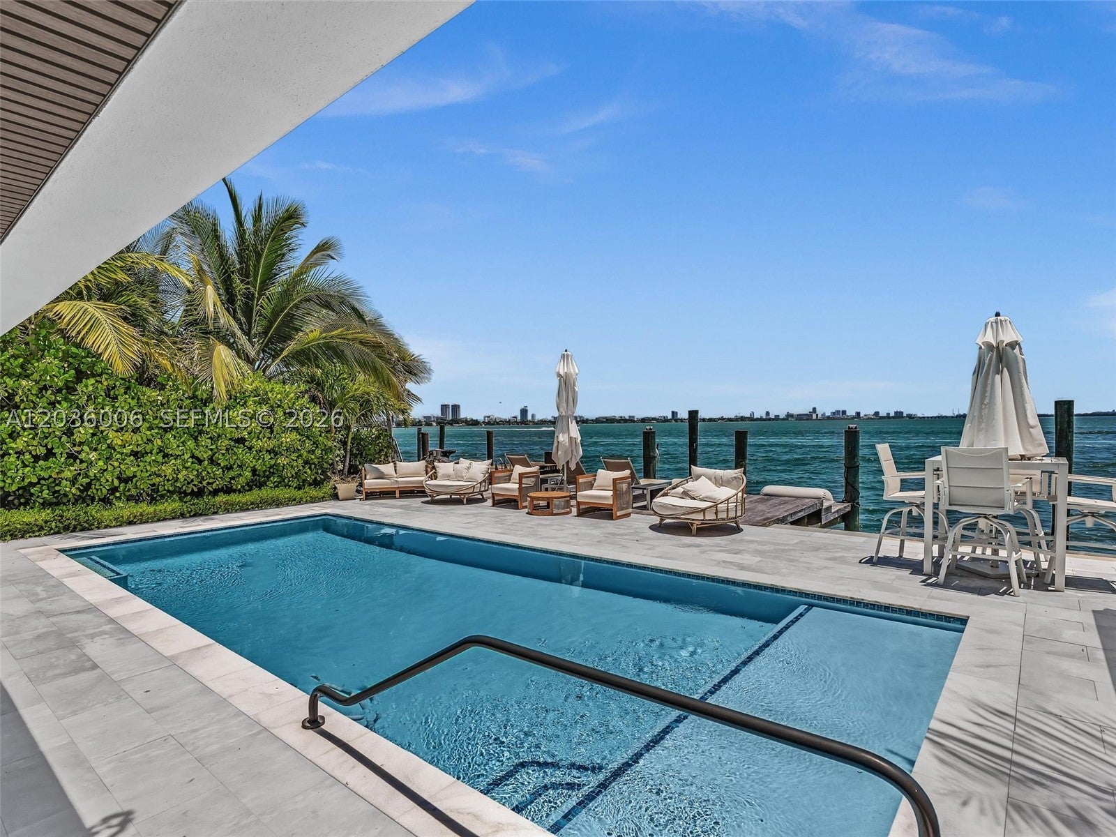 1930 Bay Dr PH1