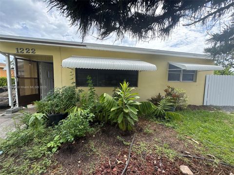 1222 S H St Lake Worth FL 33460