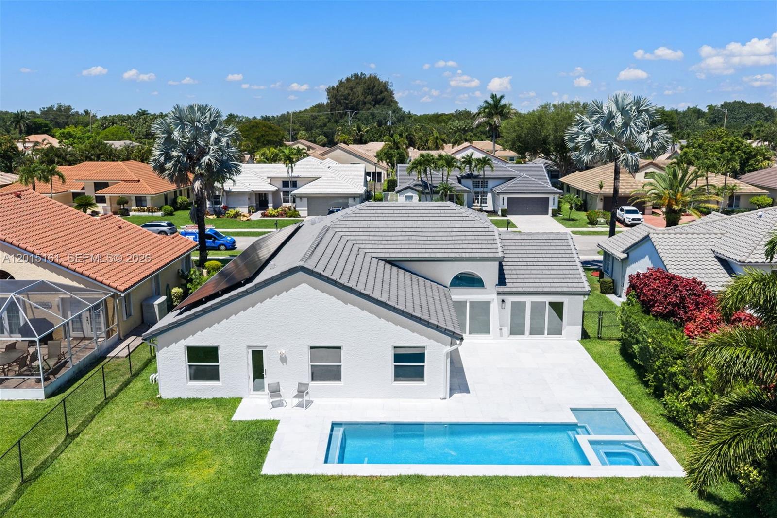 The Ridge on Nob Hill - Residential