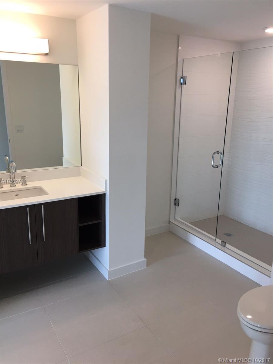 MIDTOWN DORAL CONDO 3 - Residential Lease