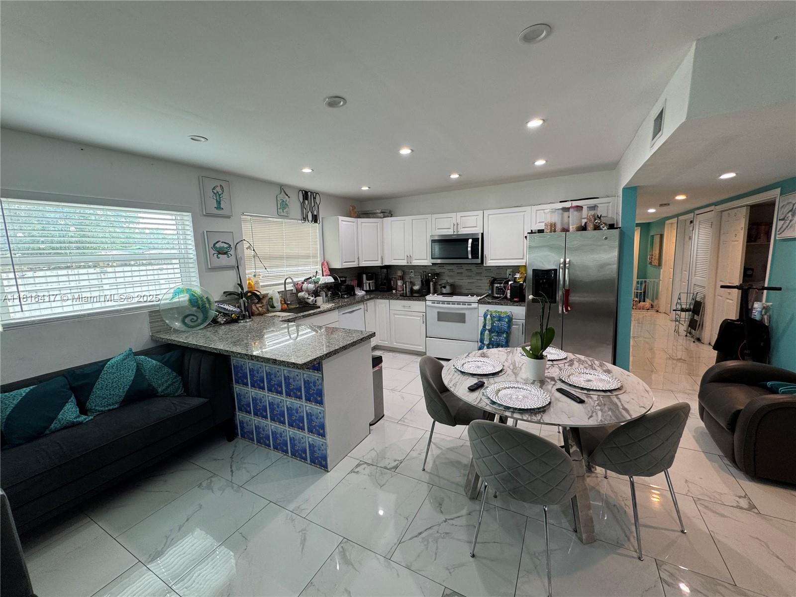 PARA VILLA HEIGHTS - Residential