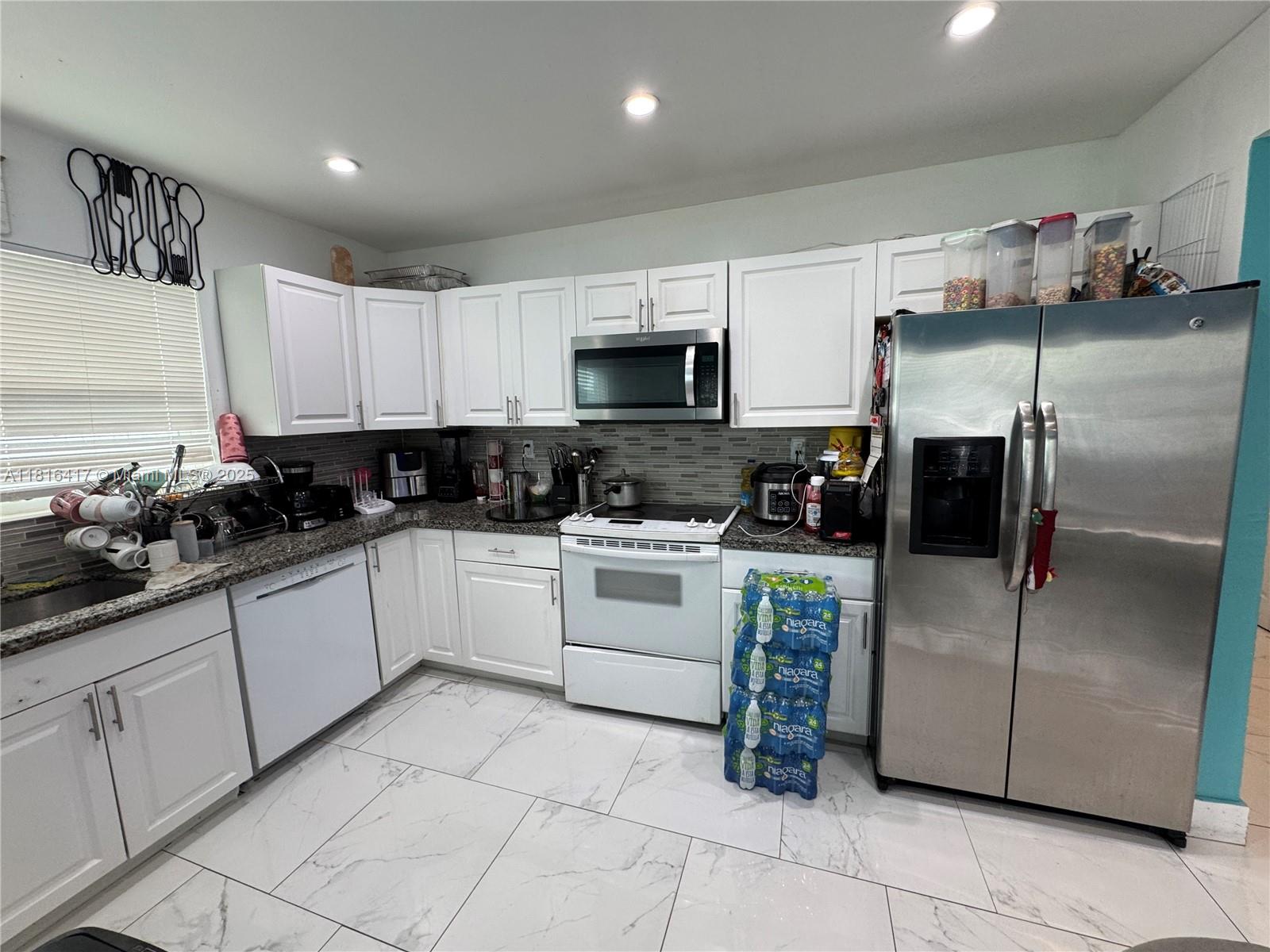 PARA VILLA HEIGHTS - Residential